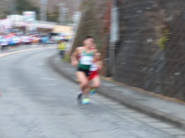 第50回 青梅マラソン 川内優輝選手、18km過ぎ